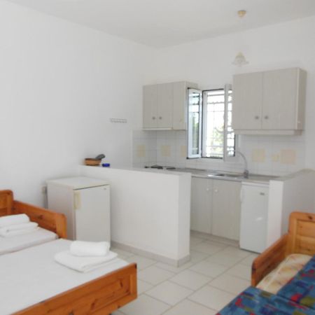 Helonata Apartments Arkoudi Esterno foto